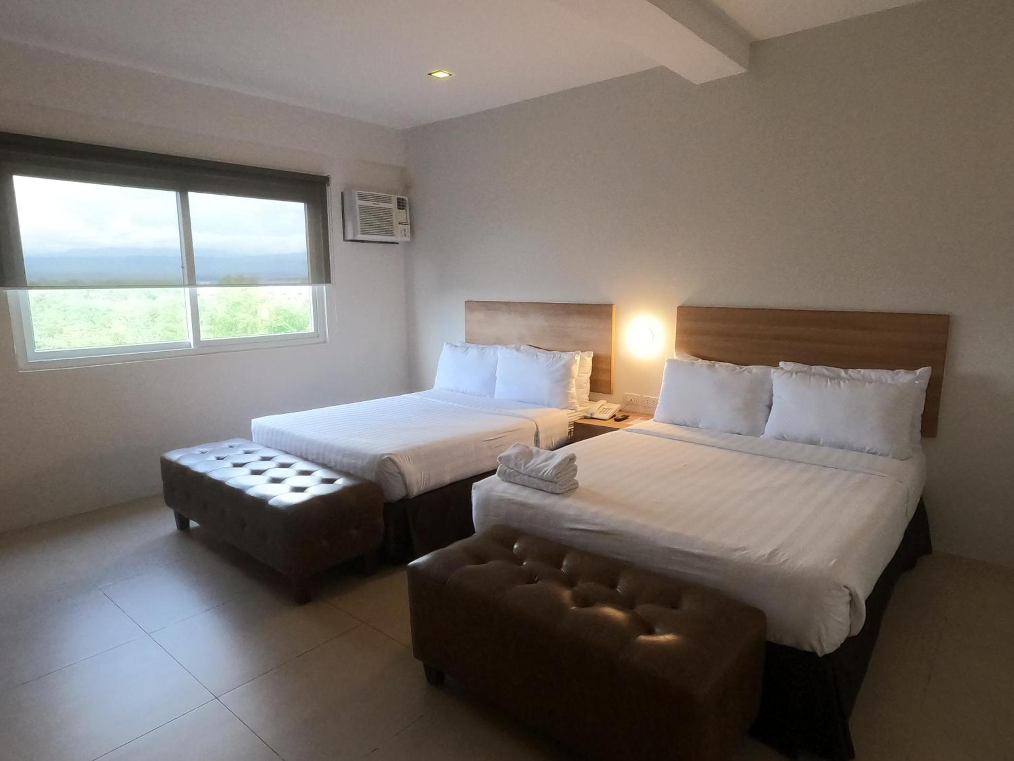 Mango Suites Tuguegarao Esterno foto