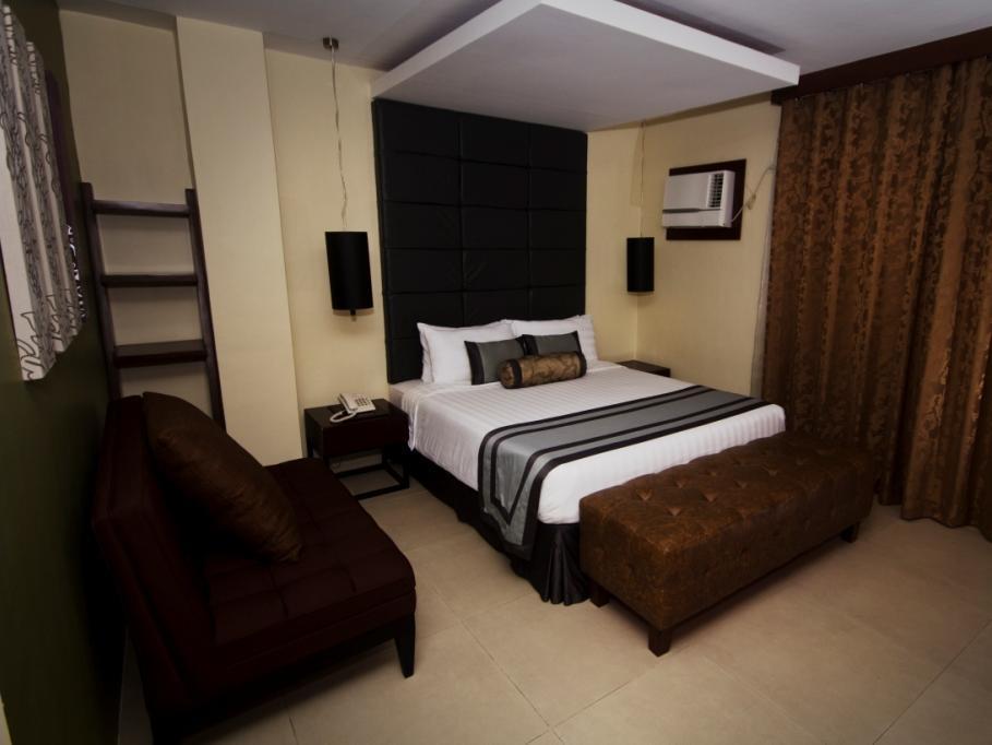 Mango Suites Tuguegarao Esterno foto